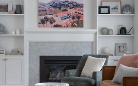 Field Street Cottages - 2 Bedroom House - Centrally Located Luxury
